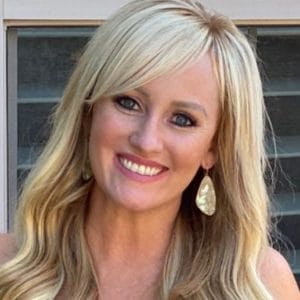Vanessa Overton, Hair Stylist in Huntington Beach, CA